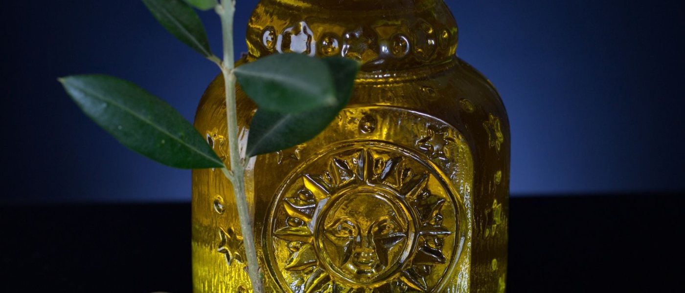 How to Buy Good Olive Oil: Blends, Labels, and Quality